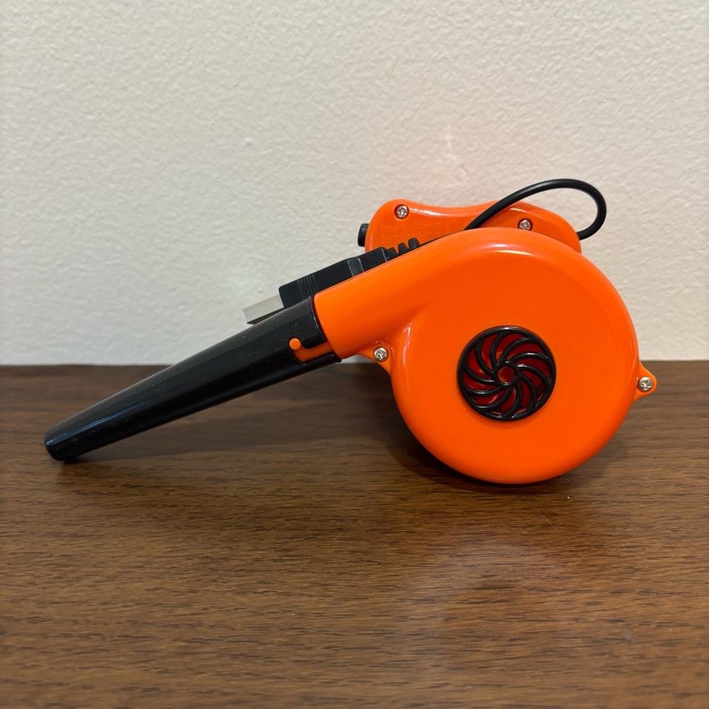 Westminster World's Smallest Blower USB Powered